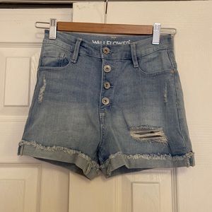 Light Washed Denim Short-Shorts